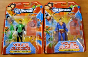 SELTENES 2 DC UNIVERSUM YOUG JUSTICE 3,75" 2011 SUPERMAN UND GRÜNE LATERNE MATTEL - Bild 1 von 3