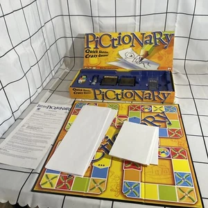 Pictionary by MATTEL 2010 'Quick Sketches, Crazy Guesses!' (8yrs+) ~ Complete - Picture 1 of 6