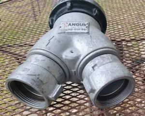 Angus AWG 4" STORZ BUCHSE x 2,5" BUCHSE 2-Wege Siamesisch-geklatschte drehbare Basis - Bild 1 von 4