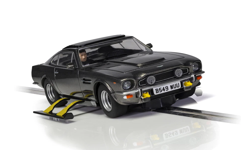 James Bond Aston Martin V8 - The Living Daylights - 1/32 Scale C4239 Scalextric - Изображение 1 из 4