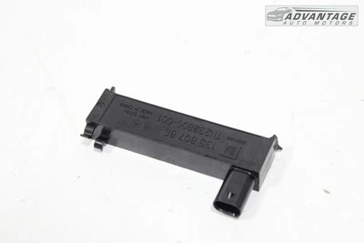 Chevrolet Blazer 2019-2024 módulo de control de antena de entrada delantera sin llave Denso OEM Foto 1 de 4