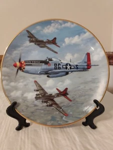 The Hamilton Collection Great Fighter Planes Of World War II "Old Crow" NICE - Picture 1 of 8