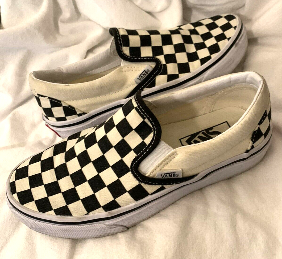 ultramarine checkered vans