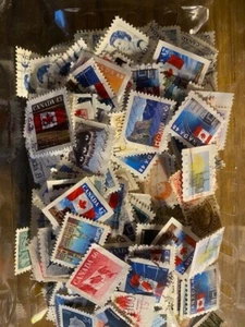 500 fine used Canadian small postage stamps, best deal, free shipping in CAN&US! - Bild 1 von 1