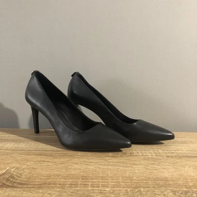 Zapatos de salón de vestir Michael Kors Dorothy para mujer talla 8M de cuero negro punta en punta nuevos sin caja Foto 1 de 4