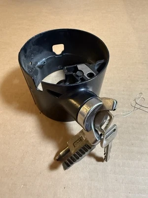 1980 1991 Ford Truck Bronco Van Tilt  Steering Column Upper Flange Housing Keys - Image 1 of 4