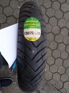 Pneumatico 130/70-zr17 radial Macadam 90X Michelin DOT 1995 (produzione) - Foto 1 di 6