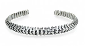 Sterling Silver Ribbed Geometric Vertebrae Adjustable Open Cuff Bangle Bracelet - Picture 1 of 9