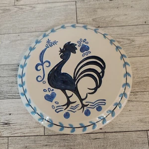 Vintage handgefertigte Keramik runder Hahn Wandkunst 8", weiß und blau - Bild 1 von 4