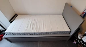 IKEA MALM Bett mit 2 Schubladen, Grau – inkl. Lattenrost und Matratze (90x200 cm - Bild 1 von 2