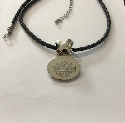 Collar Harley Davidson colgante en cordón de cuero Foto 1 de 3