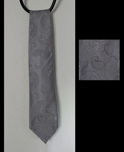 Enro Silver Paisley, 100% Italian Silk, Necktie, 3.5" NWOT - Picture 1 of 3