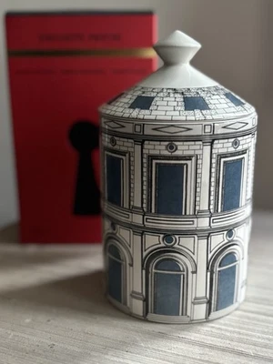 Vela perfumada Fornasetti Profumi Palazzo Celeste, 300 g nueva rara Foto 1 de 4