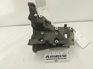 Porsche CAYENNE S Right Engine Mount Bracket 9481022135R Fits 03-08 - Picture 1 of 12