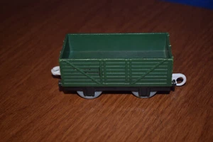 TRACKMASTER Thomas & Friends BRAVE BELLE'S Open Cargo Green Train CAR '06 Mattel - Picture 1 of 6