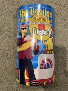 Beatles Yellow Submarine GEORGE kit modellino in plastica dipinta (2011, luci polari C1 - Foto 1 di 2