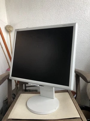 NEC 19” Multisync LCD1970VX LCD Monitor White  - Image 1 of 4
