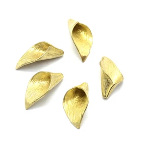 40pcs Brass Calla Lily Flower Bead Caps Rustic Apetalous Nickel Free Craft 25mm - Picture 1 of 2