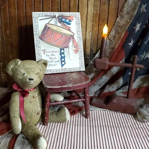 ANTIKES VIKTORIANISCHES VINTAGE STIL JULI 4 AMERIKANISCHES ROT WEISS BLAU TROMMEL CHEERS SCHILD - Bild 1 von 13