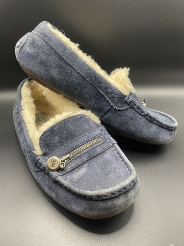 Mocassini UGG scamosciati pelle di pecora donna taglia 7 Australia Ansley charm ciabatte blu