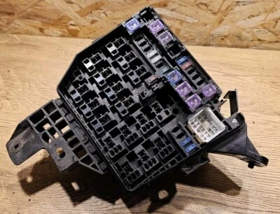 Suzuki Swift Mk5 2010-2017 Under Bonnet Hood Fuse Box Relay Control Box - Image 1 of 4