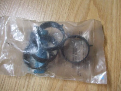 4 Abrazaderas de crimpado de escape Ford Tempo Mercury Topaz 1984-1987 nuevas de lote Foto 1 de 2