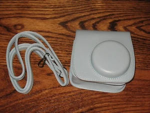 Polarioid FujiFilm Instax Mini 8 9 Xtech Instant Camera Case Bag Lt Blue NEW - Picture 1 of 2