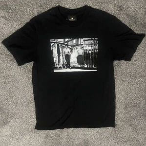 Bruce Lee T - Shirt Shoe Palace Tee Size Medium Black Short Sleeve - Picture 1 of 11