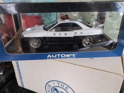 AUTOART POLICÍA JAPONESA AR Policía de la Prefectura de Saitama #806 NISSAN SKYLINE GT-Rr34 Foto 1 de 4