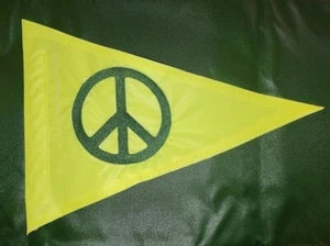12"x 18" Triangle  Peace Sign Safety Flag JEEP UTV ATV Recumbent Trike Bicycle - Picture 1 of 1