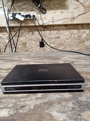 D-LINK DGS-2208 Gigabit Desktop Switch 8-Port w/ Power Supply  - Image 1 of 4