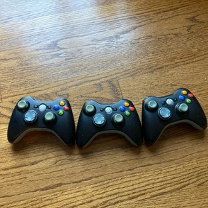 Xbox 360 Controller 3 Black Wireless OEM - Great Condition-TESTED & CLEANED - Picture 1 of 5