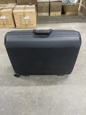 Vintage 1994 Samsonite Estes Hardshell Rolling Suitcase in Black, Made in the US - Image 1 of 4