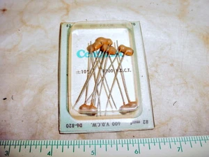 6 NOS Vintage CRL Centralab Röhren Keramik Kondensatoren 82mmF 82pF 600V - Bild 1 von 4