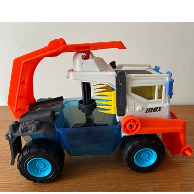 Matchbox Truck Hydro Car Wash MATTEL Color Changing Toy - Image 1 of 4