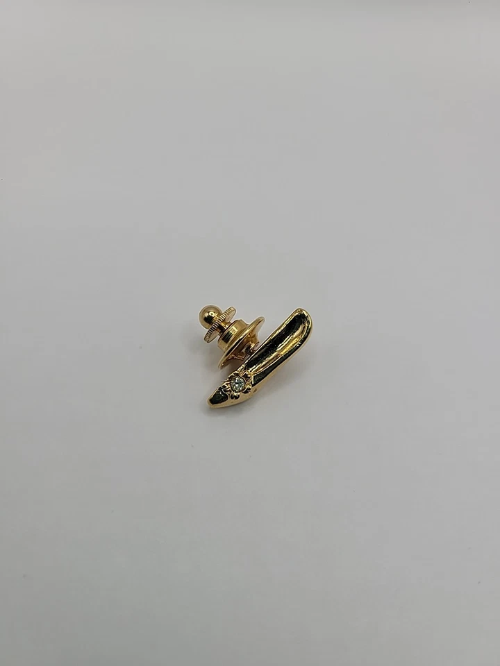 Vintage Avon Pin Gold Tone Ladies High Heel Pump Crystal White Jewelry Costume - Image 1 of 4