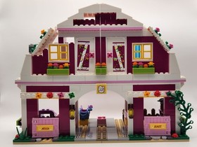 LEGO FRIENDS: Sunshine Ranch (41039) Incomplete