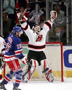 Martin Brodeur Win Celebration New Jersey Devils 8x10 NHL Hockey Photo - Picture 1 of 1