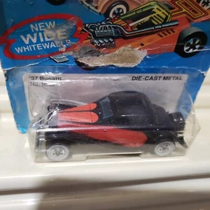 Mattel Hot Wheels 1979 #1696 '37 BUGATTI Black Hood Nu in Poor BubblPak MALAYSIA - Picture 1 of 6