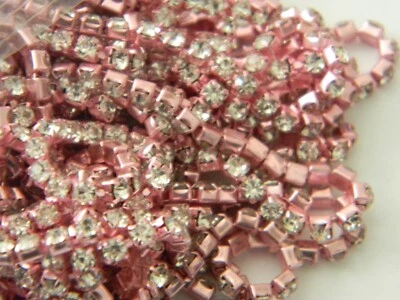 Cadena de copa de diamantes de imitación transparentes, diamantes de imitación transparentes en montura rosa, cadena de 3 mm Foto 1 de 2