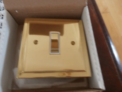 Light Switch 1 Gang 2 Way Victorian Brass Single Rocker - Image 1 of 2