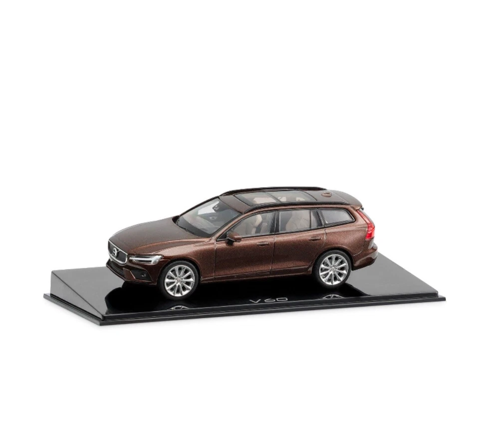VERY RARE VOLVO V60 II T6 ESTATE GENUINE MAPLE BROWN 1:43 NOREV (DEALER MODEL) — 第 1/1 张图片