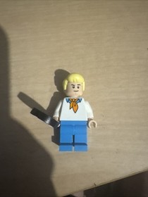 LEGO Scooby-Doo Minifigure Fred Jones Minifig Mystery Machine scd008 75902