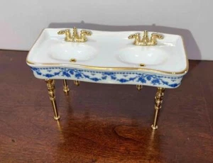 MINIATURE DOLLHOUSE 1:12 SCALE REUTTER DOUBLE SINK BLUE BOW - 1.731/7 - Picture 1 of 3