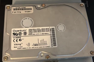 Quantum Viking VK22S013 HDD 2,1 GB 7200 1/min 3,5" Ultra SCSI 50-Pin - Bild 1 von 5