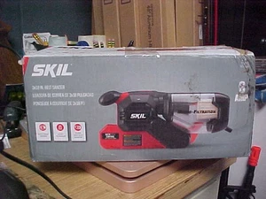 Levigatrice a nastro Skil 3" x 18" 6 ampere con sistema filtrante 7510-01 - Foto 1 di 5