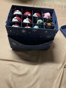Pokémon Weihnachtsschmuck Karten, Schlüsselanhänger, Glaskugeln und handgefertigte Kugeln - Bild 1 von 15