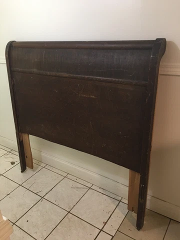 Columbia Co. Walnut Full Sleigh Bed Cover