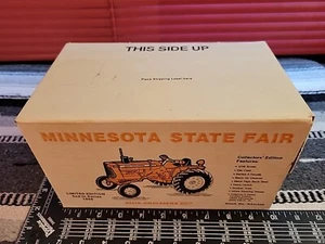 Allis Chalmers D15 Series II 1/16 Diecast Farm Tractor Replica By SpecCast - Picture 1 of 6