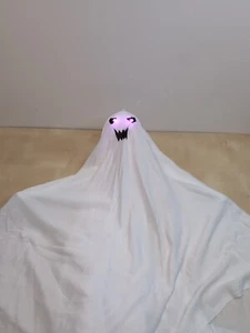 Halloween Adjustable Hanging Ghost Decoration - LED Blinking Eyes Set of 4 (NEW) - Picture 1 of 5